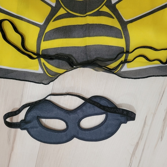 Butterfly wings - Picture 3 of 3